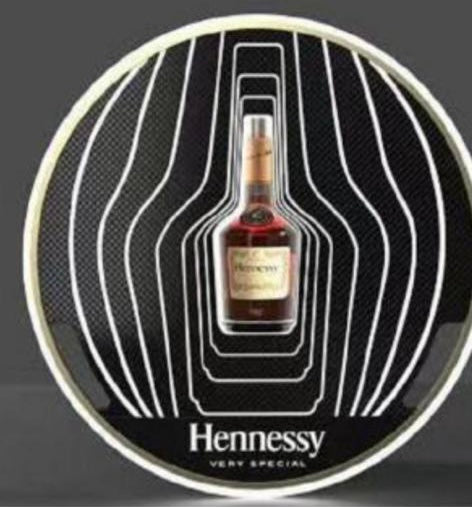 Hennessy Presenter