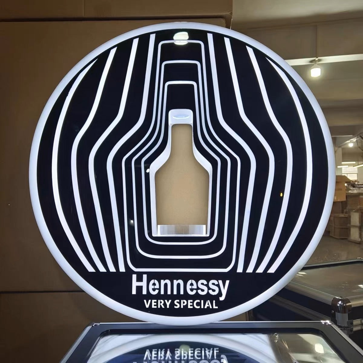 Hennessy Presenter